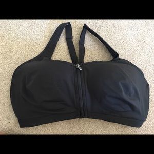 Victoria Secret Sports Bra 38 DD